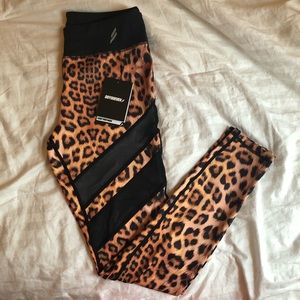 Doyoueven Leopard and Mesh Leggings